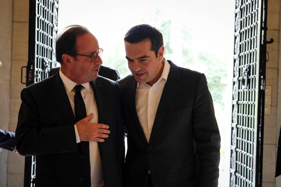 Tσίπρας και Ολάντ για τις προκλήσεις που αντιμετωπίζει η Ευρώπη
