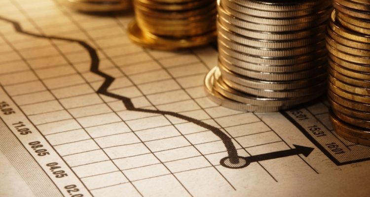 Ελλάδα: Ανάπτυξη 4,1% το 2021 και 6% για το 2022, προβλέπει η Ευρωπαϊκή Επιτροπή στην εαρινή της έκθεση