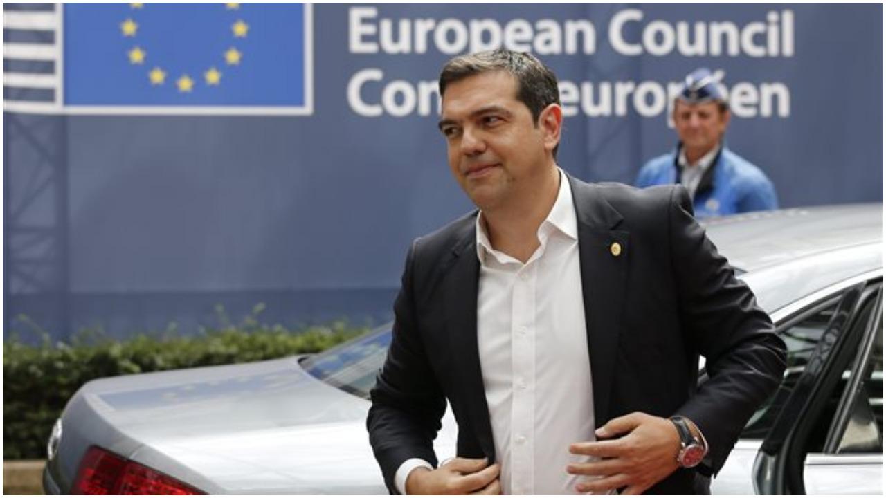 Στους Ευρωπαίους ηγέτες πάει ο Τσίπρας τις κατηγορίες Μητσοτάκη για “ανταλλαγή” της Συμφωνίας των Πρεσπών με την μη περικοπή των συντάξεων