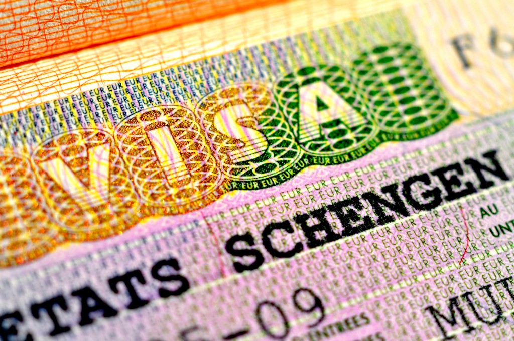 “Χτύπημα” της φοροδιαφυγής μέσω “Golden Visa” για ξένους επενδυτές
