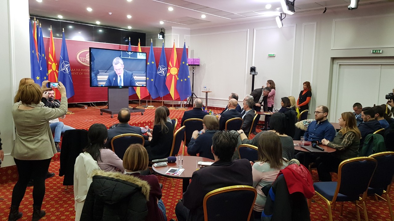 πΓΔΜ: Αντιδράσεις για την υπογραφή του Πρωτοκόλλου προσχώρησης της χώρας στο ΝΑΤΟ