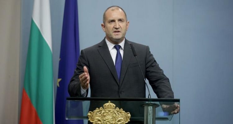 Radev: Δεν θα πούμε «ναι» στη Βόρεια Μακεδονία αν δεν εξαλείψει την παραμόρφωση της ιστορίας της Βουλγαρίας