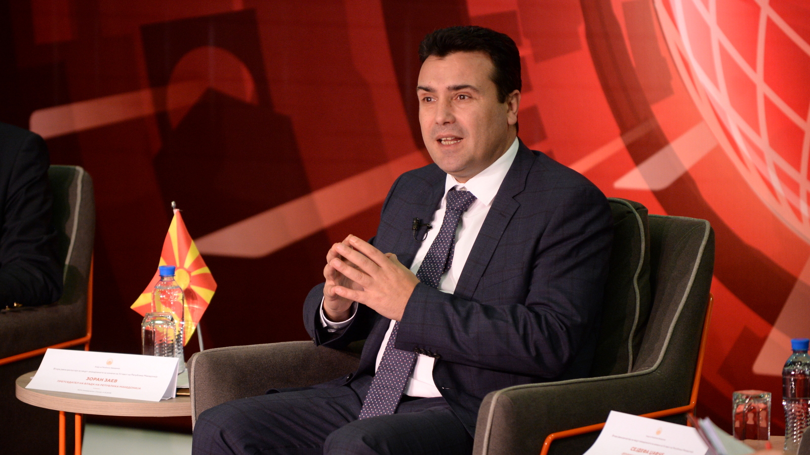 Η χώρα θα προχωρήσει σε γενικές εκλογές εάν χαθούν οι προεδρικές εκλογές, λέει ο Zaev