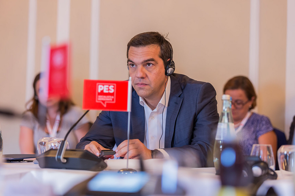 Ο Τσίπρας καλεί τους προοδευτικούς να ενωθούν ενάντια στην άκρα δεξιά στη συνάντηση του ΕΣΚ