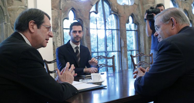 Βήμα-βήμα η άρση του εμπάργκο όπλων για την Κύπρο