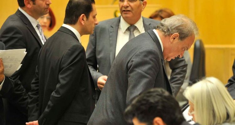 Κύπρος: Επιμένουν σε παραίτηση του ΥΠΟΙΚ για τον Συνεργατισμό