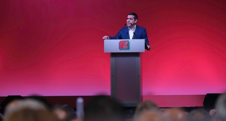 Η Προοδευτική Συμμαχία διαμορφώνεται καθώς ο Τσίπρας καλωσορίζει νέα μέλη