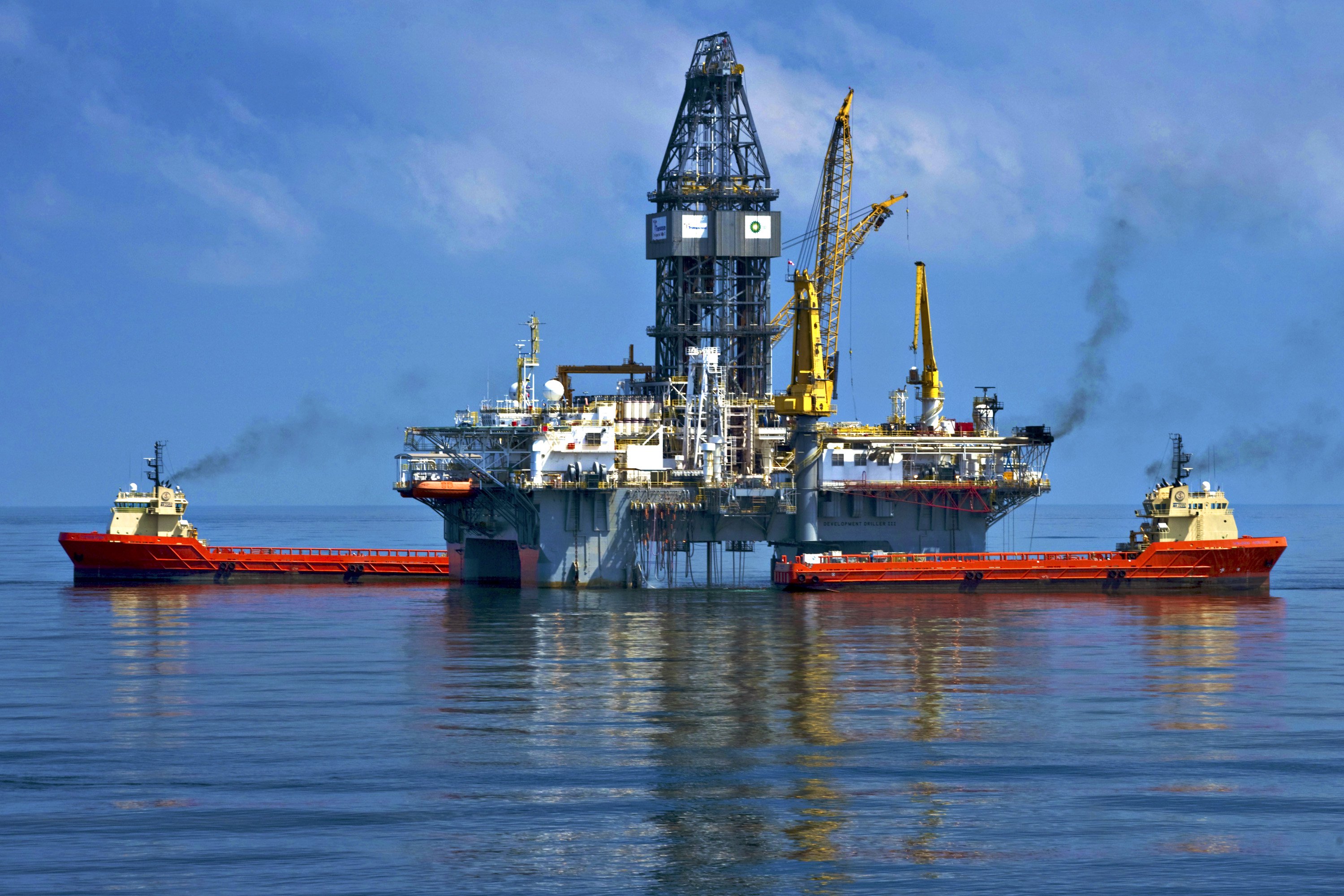 Σήμερα οι υπογραφές των συμβάσεων με Repsol-ΕΛΠΕ για το Ιόνιο