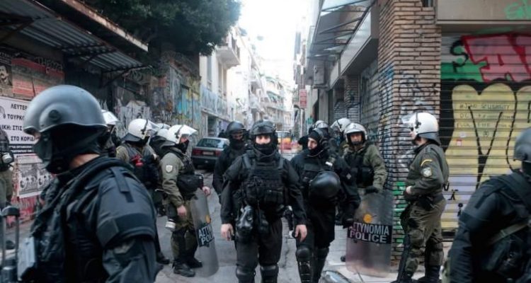 Μεγάλη επιχείρηση της αστυνομίας στο κέντρο της Αθήνας