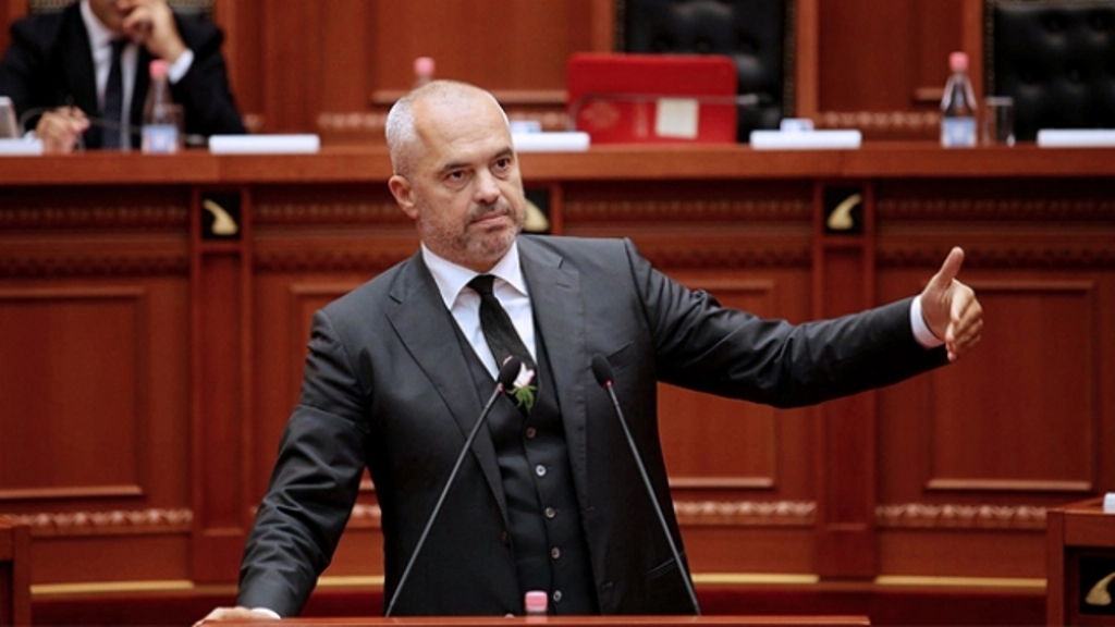 Η απόφαση των ολλανδικών αρχών είναι πολιτική, λέει ο Rama φωτογραφίζοντας την αντιπολίτευση