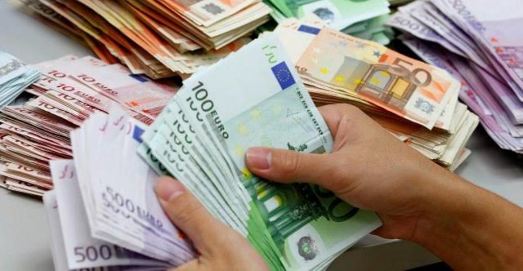 Αλβανία: Τα μη εξυπηρετούμενα δάνεια μειώνονται, ενώ δίνονται μεγαλύτερες εγγυήσεις για τη λήψη δανείων