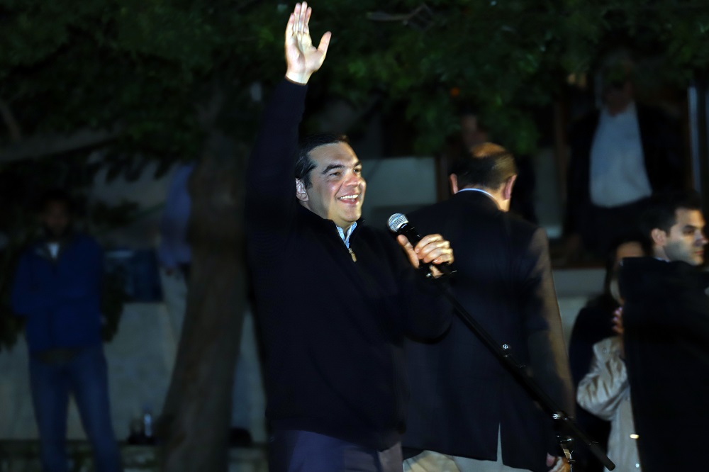 Ο Τσίπρας “επιστρέφει” τη 13η σύνταξη