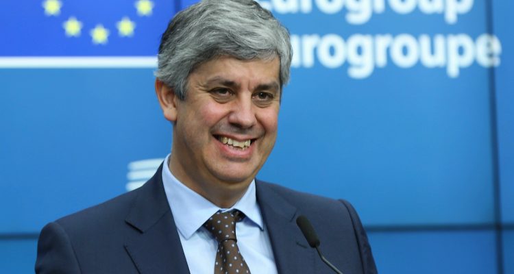 Οι εταίροι της Ευρωζώνης παροτρύνουν την Ελλάδα να επιτύχει τους συμφωνημένους δημοσιονομικούς στόχους