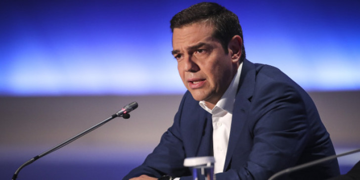 Ο Τσίπρας λέει ότι “έλαβε το μήνυμα” των εκλογών, δεσμεύεται να βοηθήσει τη μεσαία τάξη