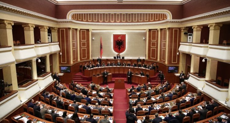 Αλβανία: Επετεύχθη συμφωνία για τις μεταρρυθμίσεις στον Εκλογικό Νόμο