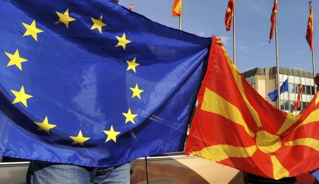 Ο Δένδιας στα Σκόπια, ο Τσίπρας στο Παρίσι για την στήριξη της Ευρωπαϊκής προοπτικής της Βόρειας Μακεδονίας