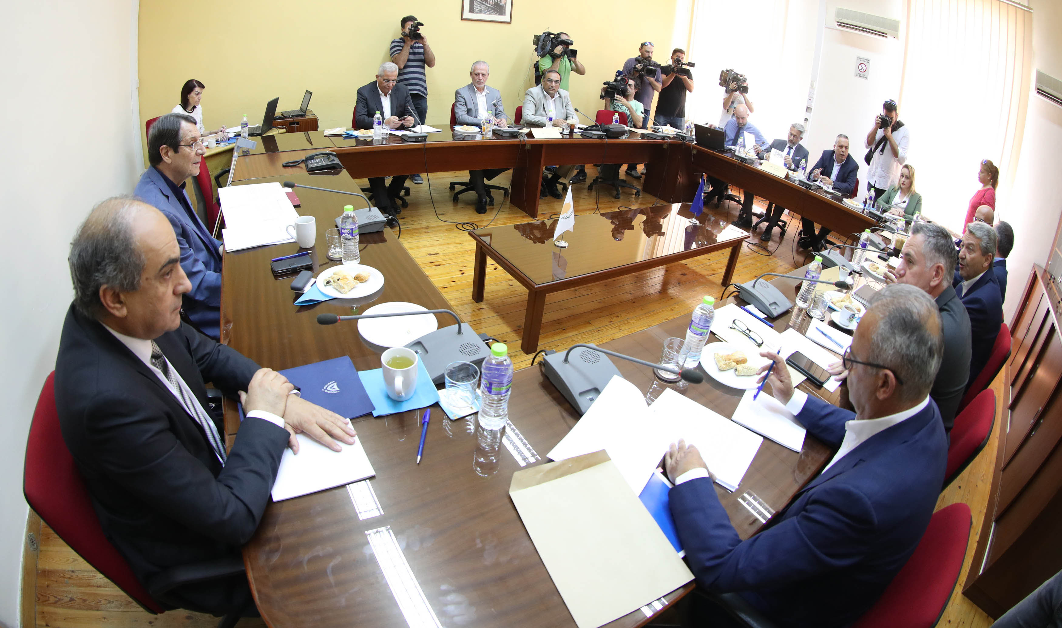 Απορρίφθηκε η πρόταση Ακιντζί για το Φυσικό Αέριο μετά το Συμβούλιο Αρχηγών