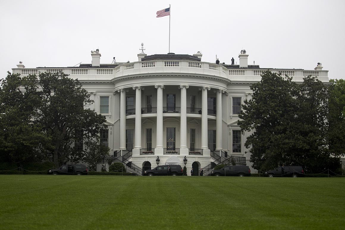 Ο Trump φέρεται αποφασισμένος καλέσει τους ηγέτες της Σερβίας και του Κοσσυφοπεδίου στην Ουάσιγκτον