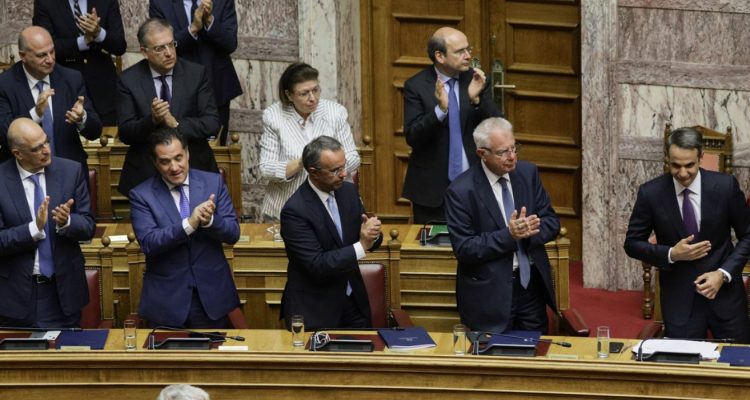 Με 158 ναι πήρε την ψήφο εμπιστοσύνης η κυβέρνηση