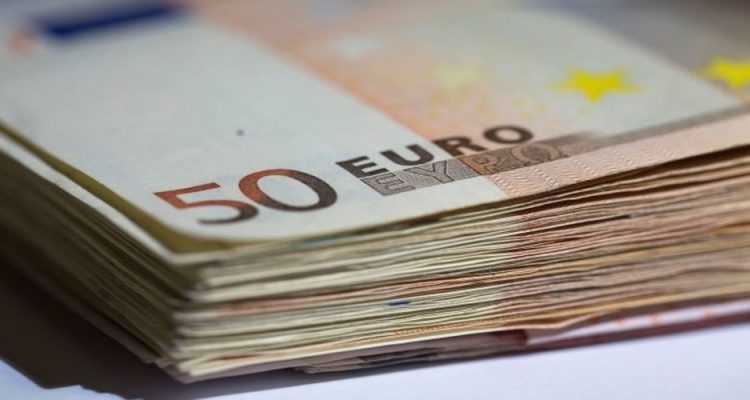 Αύξηση καταθέσεων κατά 1,766 δισ. ευρώ τον Ιούνιο
