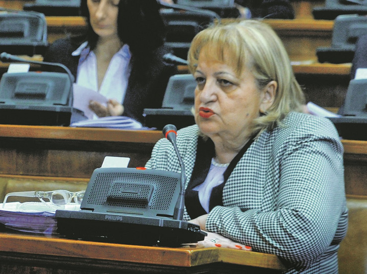 Σερβία: Ακροδεξιά βουλευτής προτείνει μποϊκοτάζ στην εφημερίδα «Danas»