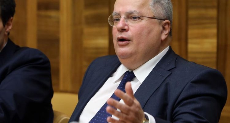 Διώξεις πολιτικού χαρακτήρα στο ΥΠΕΞ καταγγέλλει ο Νίκος Κοτζιάς με “καρφιά” για τον ΣΥΡΙΖΑ