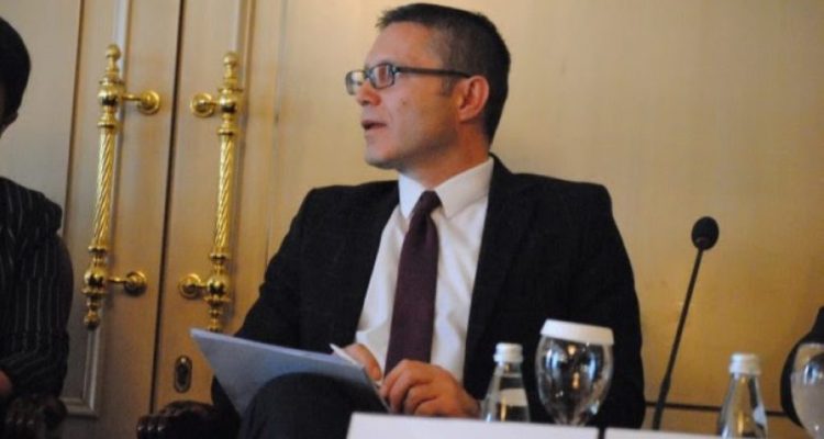 Συνέντευξη/IBNA: Η Σερβία στέλνει απειλητικά μηνύματα στα Βαλκάνια