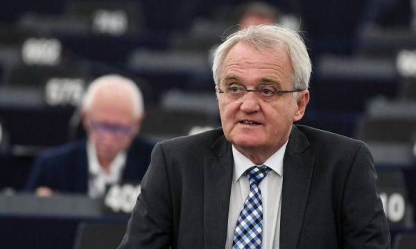 Wieland: Η υποψηφιότητα μιας γυναίκας για τη θέση του πρωθυπουργού είναι ένα ιστορικό γεγονός για το Κοσσυφοπέδιο