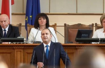 Ο Radev υποβάλλει προτάσεις στο Κοινοβούλιο για να καταστήσει τη Βουλγαρία «κανονική ευρωπαϊκή χώρα»