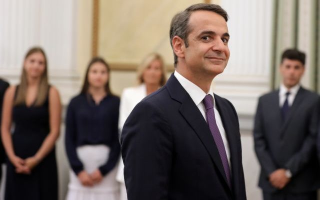 Δημοσκόπηση: Ικανοποίηση από τους πολίτες για τα πρώτα δείγματα γραφής της κυβέρνησης Μητσοτάκη