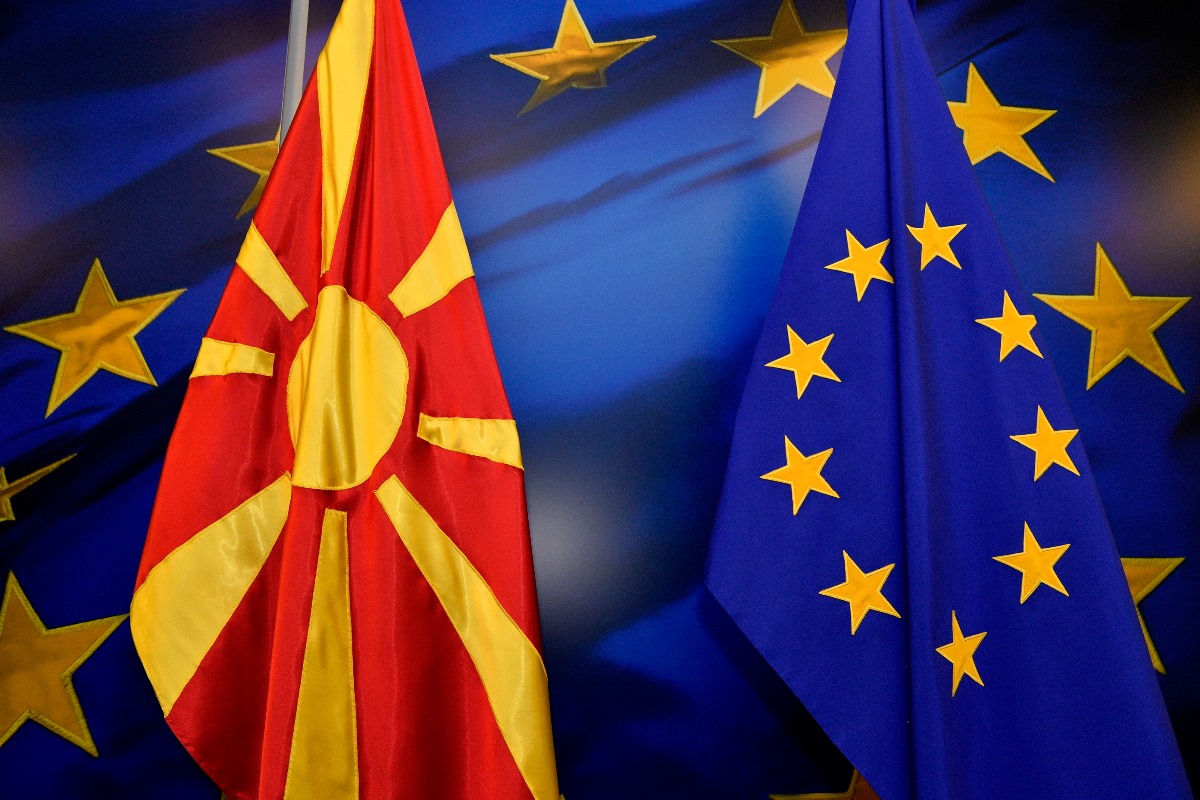 Η Ευρώπη παίζει με τη φωτιά