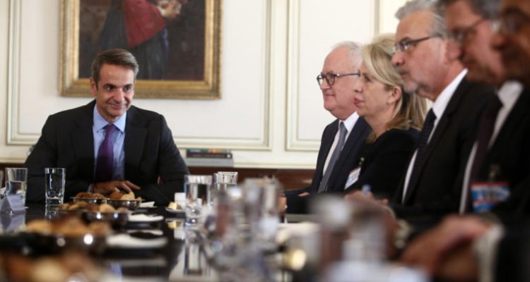 Μητσοτάκης προς Τραπεζίτες: δεν μπορούμε να δεχθούμε τις αυξήσεις