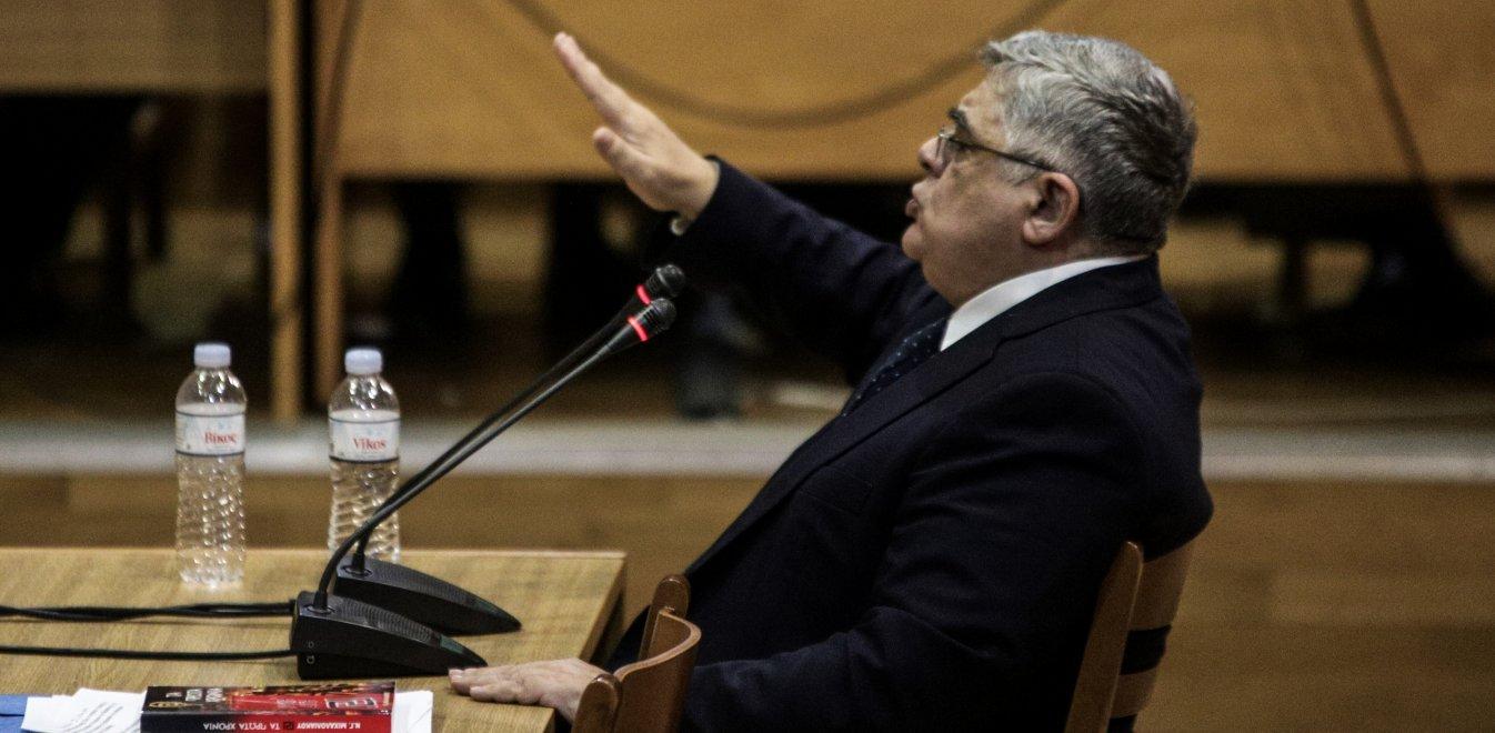 Στο εδώλιο ο “φύρερ” της Χρυσής Αυγής