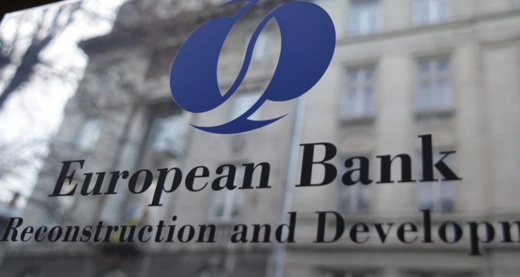 Στο 2% η πρόβλεψη της ΕΤΑΑ για την ανάπτυξη στην Ελλάδα φέτος