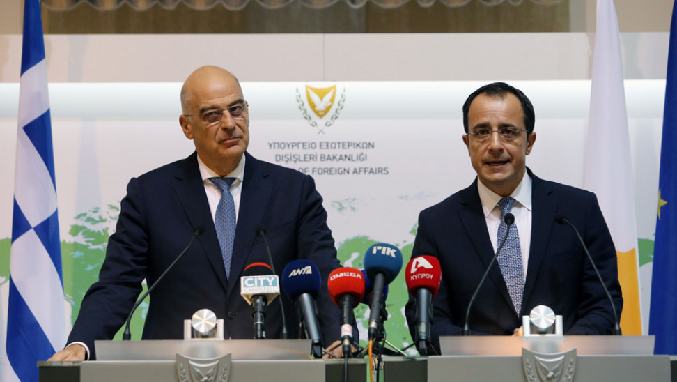 Στο Abu Dhabi Δένδιας και Χριστοδουλίδης