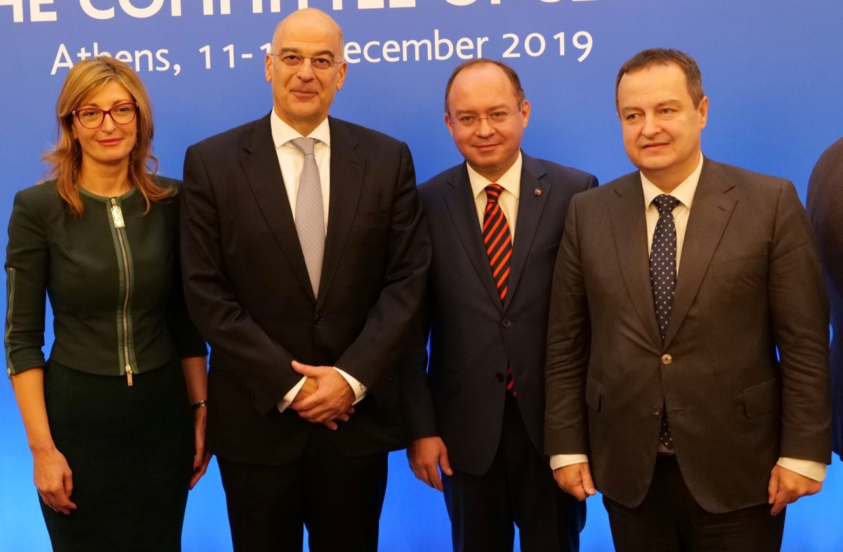 Zaharieva: Η Βουλγαρία υποστηρίζει την εμβάθυνση της εταιρικής σχέσης ΕΕ-ΟΣEΠ