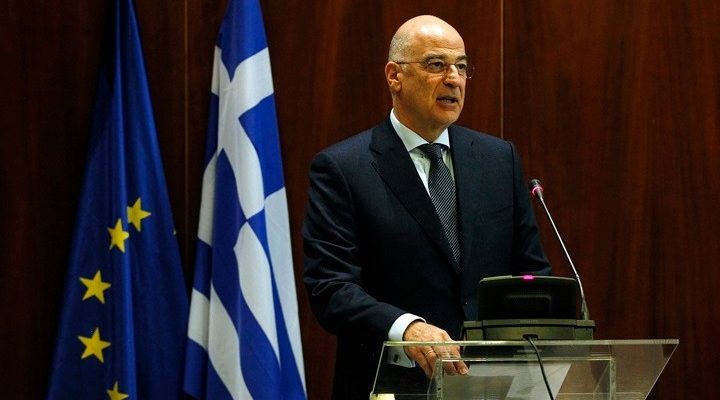 Σαφή μηνύματα Δένδια σε όσους σφετερίζονται ή παραβιάζουν την εθνική κυριαρχία της Ελλάδας