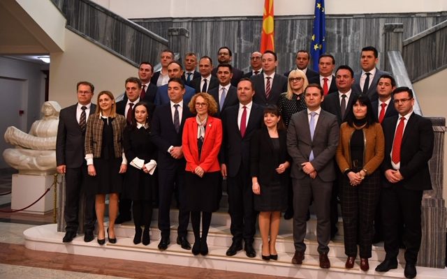 Βόρεια Μακεδονία: Εγκρίθηκε η μεταβατική κυβέρνηση του Spasovski