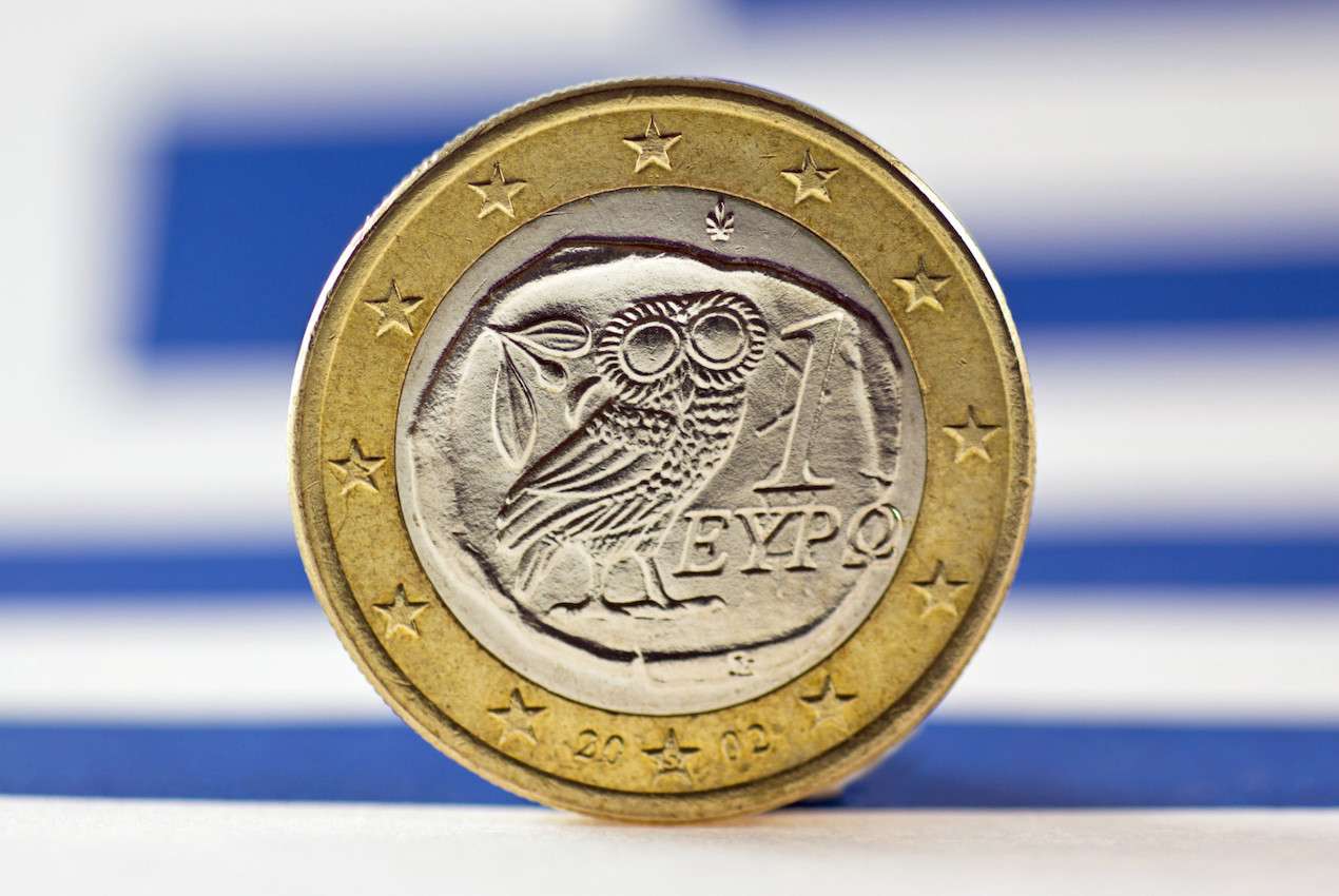 Στο “τραπέζι” η καθυστερημένη μείωση των πλεονασμάτων
