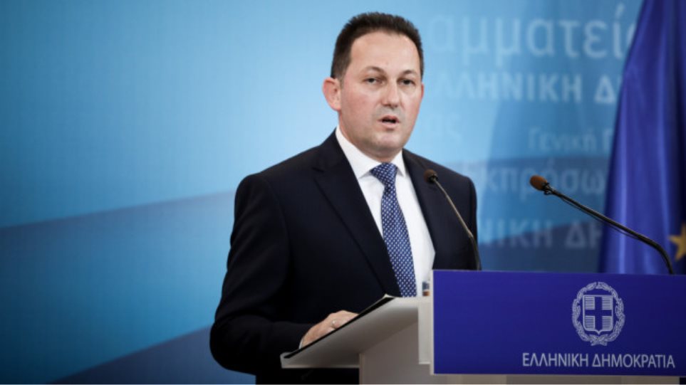 Η κυβέρνηση προωθεί τις πρωτοβουλίες της στο εξωτερικό και στην εγχώρια ατζέντα