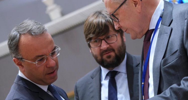 Πλεόνασμα. Επενδύσεις και πλειστηριασμοί στην ατζέντα