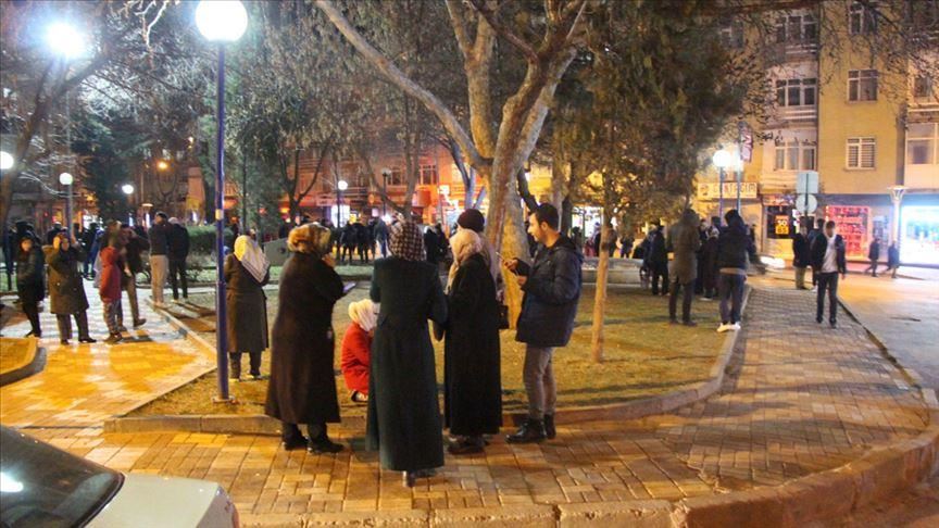 Ισχυρός σεισμός 6,8 χτύπησε την ανατολική Τουρκία- 14 νεκροί
