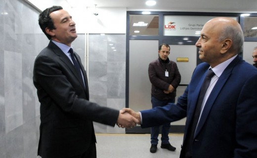 Κοσσυφοπέδιο: Vetevendosje και Δημοκρατική Λίγκα υπογράφουν συμφωνία σχηματισμού Κυβέρνησης Συνασπισμού