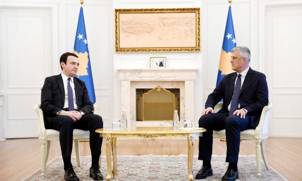 Κοσσυφοπέδιο: Να επιστρέψει στην κομματική πολιτική ο Thaci, ζήτησε ο Kurti