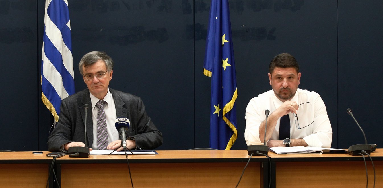 Η Ελλάδα μάχεται τον COVID-19, στοπ στις μαζικές Πασχαλινές εξόδους
