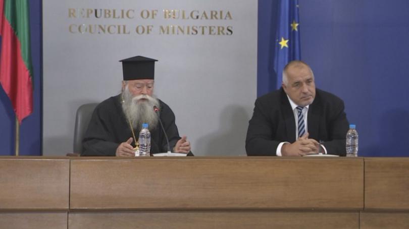 Βουλγαρία: Με ανοιχτούς τους ναούς ο Borissov καλεί τους πολίτες να μην πάνε στις λειτουργίες του Πάσχα
