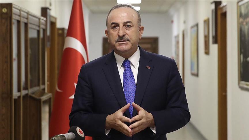 Cavusoglu: «Τα σύνορα μας παραμένουν ανοιχτά για όσους μετανάστες θέλουν να φύγουν»