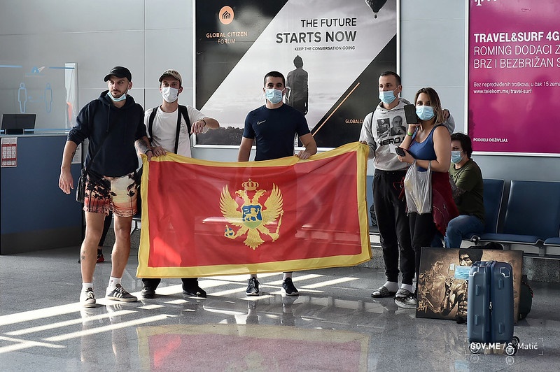 Το Μαυροβούνιο επαναπάτρισε ναυτικούς από την περιοχή, 13 συνελήφθησαν μετά την προσγείωση