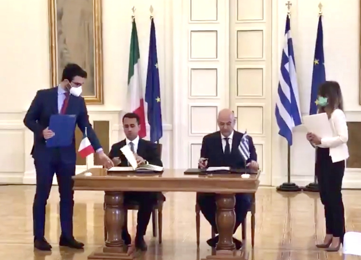 Ελλάδα: Υπογράφηκε η οριοθέτηση της ΑΟΖ Ελλάδας-Ιταλίας