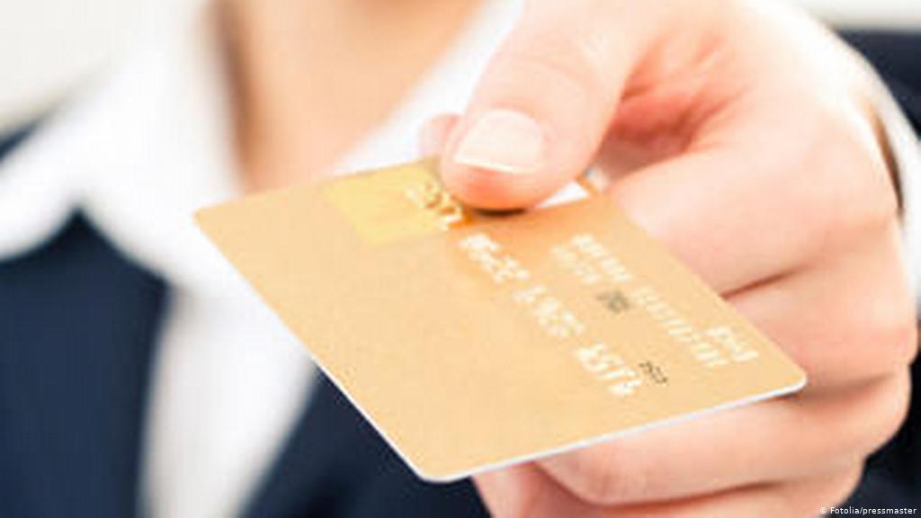 Ελλάδα: Ύφεση πάνω από 6% στη 2ετία 2020-2021 – “Μαχαίρι” 50% στα τουριστικά έσοδα